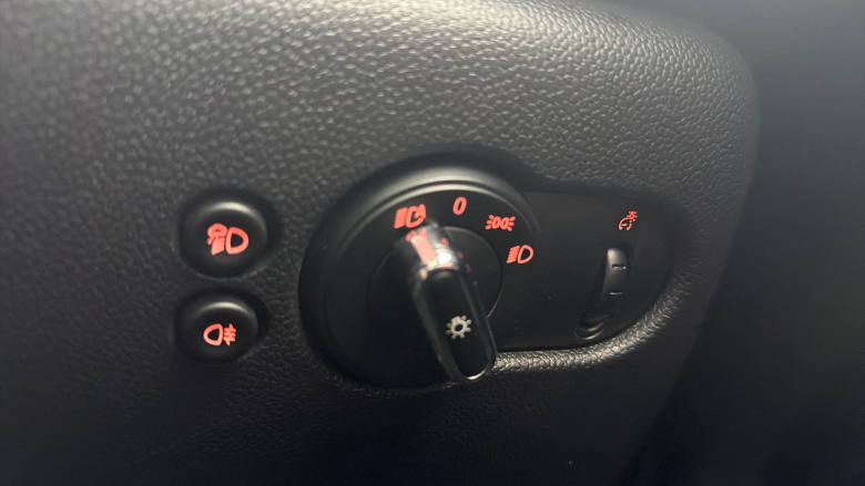 MINI Hatchback 135kW Cooper S Level 3 33kWh 3dr Auto Electric Hatchback